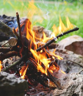 Feuerschalen und Gartenkamine
